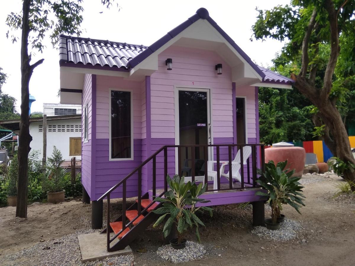 ชายเขาโฮมสเตย์ Kanchanaburi Exterior photo